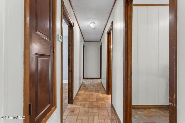 9100 Augusta Road, Moss Point, MS 39562