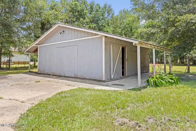 9100 Augusta Road, Moss Point, MS 39562