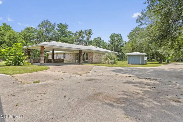9100 Augusta Road, Moss Point, MS 39562