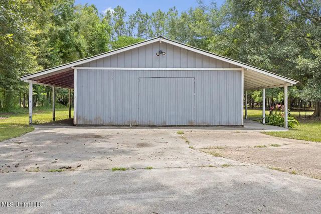 9100 Augusta Road, Moss Point, MS 39562