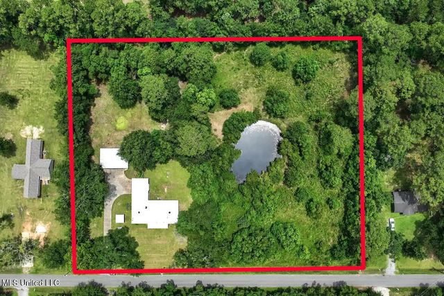 9100 Augusta Road, Moss Point, MS 39562