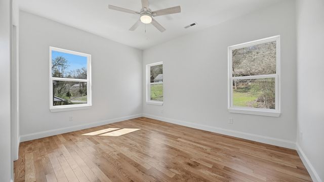 930 Lullwater Road, Red Bank, TN 37415