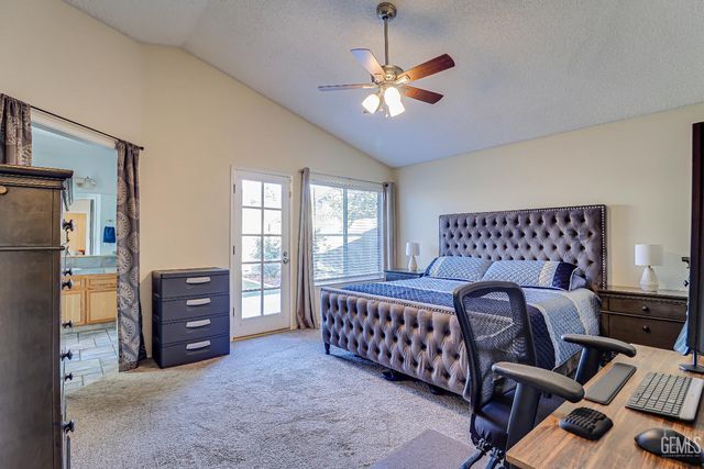 6412 Quaking Aspen Street, Bakersfield, CA 93313