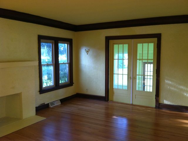 1561 N GARY Avenue, Wheaton, IL 60187