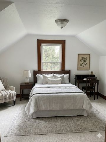 1561 N GARY Avenue, Wheaton, IL 60187