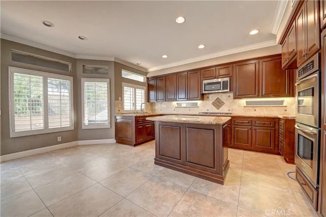 28572 Brookhill Road, Trabuco Canyon, CA 92679