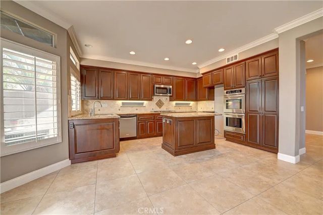 28572 Brookhill Road, Trabuco Canyon, CA 92679