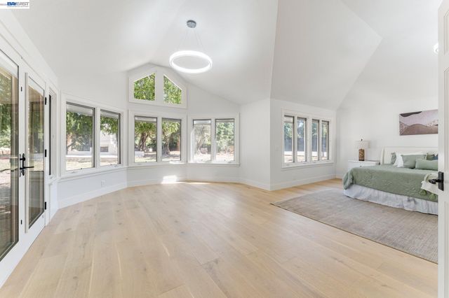 1080 Finley Rd, Pleasanton, CA 94588