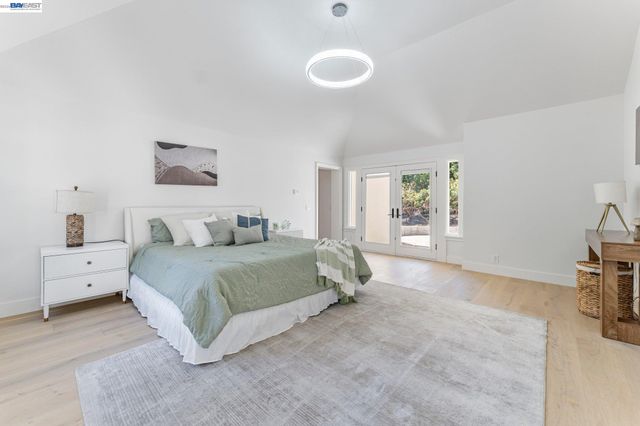 1080 Finley Rd, Pleasanton, CA 94588