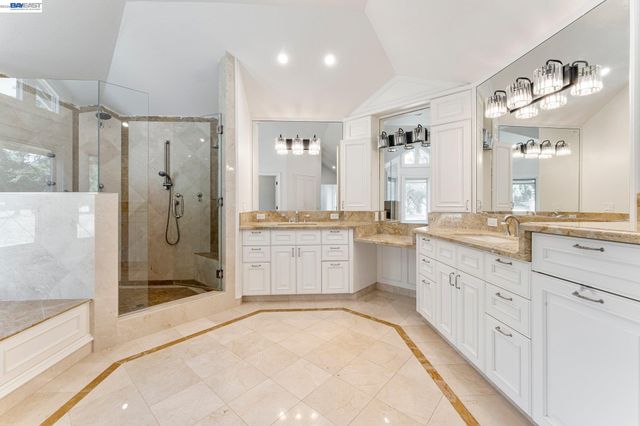 1080 Finley Rd, Pleasanton, CA 94588