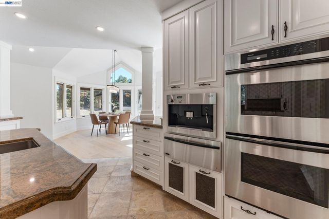 1080 Finley Rd, Pleasanton, CA 94588