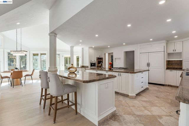 1080 Finley Rd, Pleasanton, CA 94588