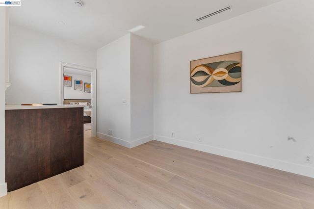 1080 Finley Rd, Pleasanton, CA 94588