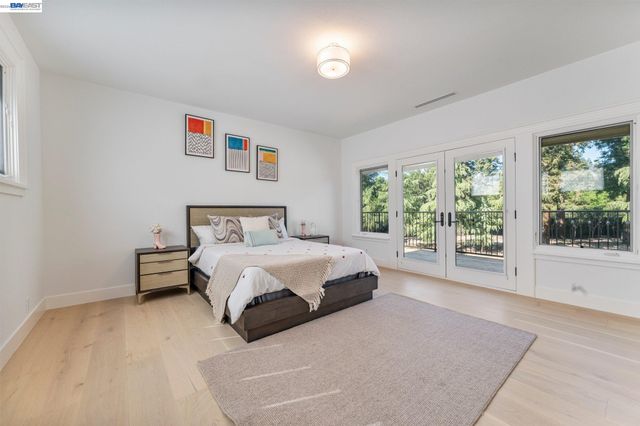1080 Finley Rd, Pleasanton, CA 94588