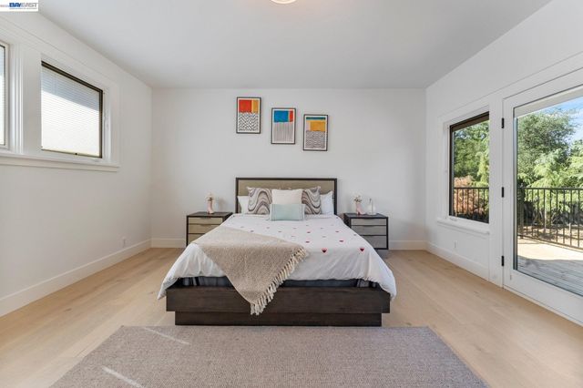 1080 Finley Rd, Pleasanton, CA 94588