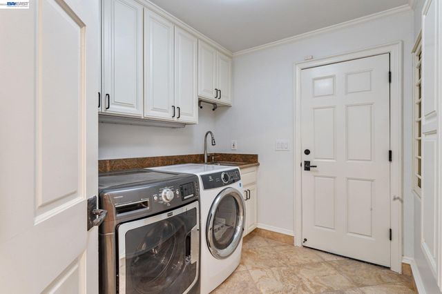 1080 Finley Rd, Pleasanton, CA 94588