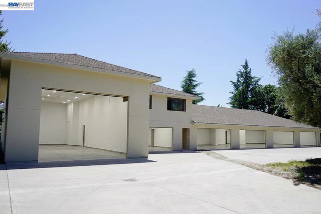 1080 Finley Rd, Pleasanton, CA 94588