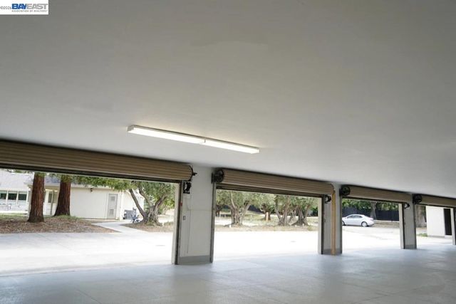 1080 Finley Rd, Pleasanton, CA 94588