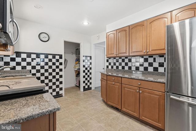 117 W 11TH AVE, Conshohocken, PA 19428