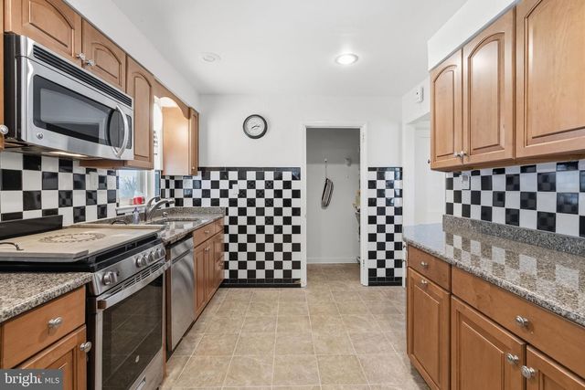 117 W 11TH AVE, Conshohocken, PA 19428