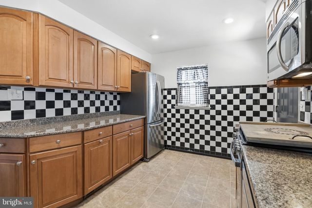 117 W 11TH AVE, Conshohocken, PA 19428