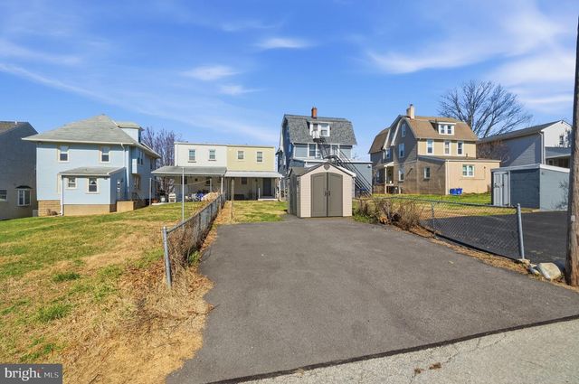 117 W 11TH AVE, Conshohocken, PA 19428