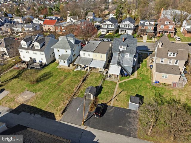 117 W 11TH AVE, Conshohocken, PA 19428