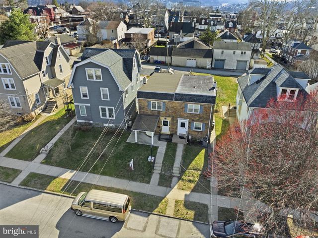 117 W 11TH AVE, Conshohocken, PA 19428