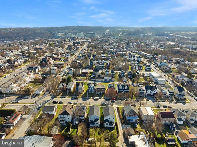 117 W 11TH AVE, Conshohocken, PA 19428