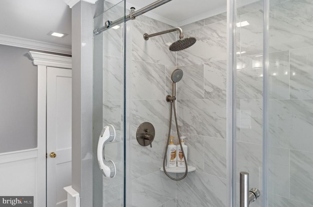 Image 22 of property listing at 117 W 11TH AVE, Conshohocken, PA 19428