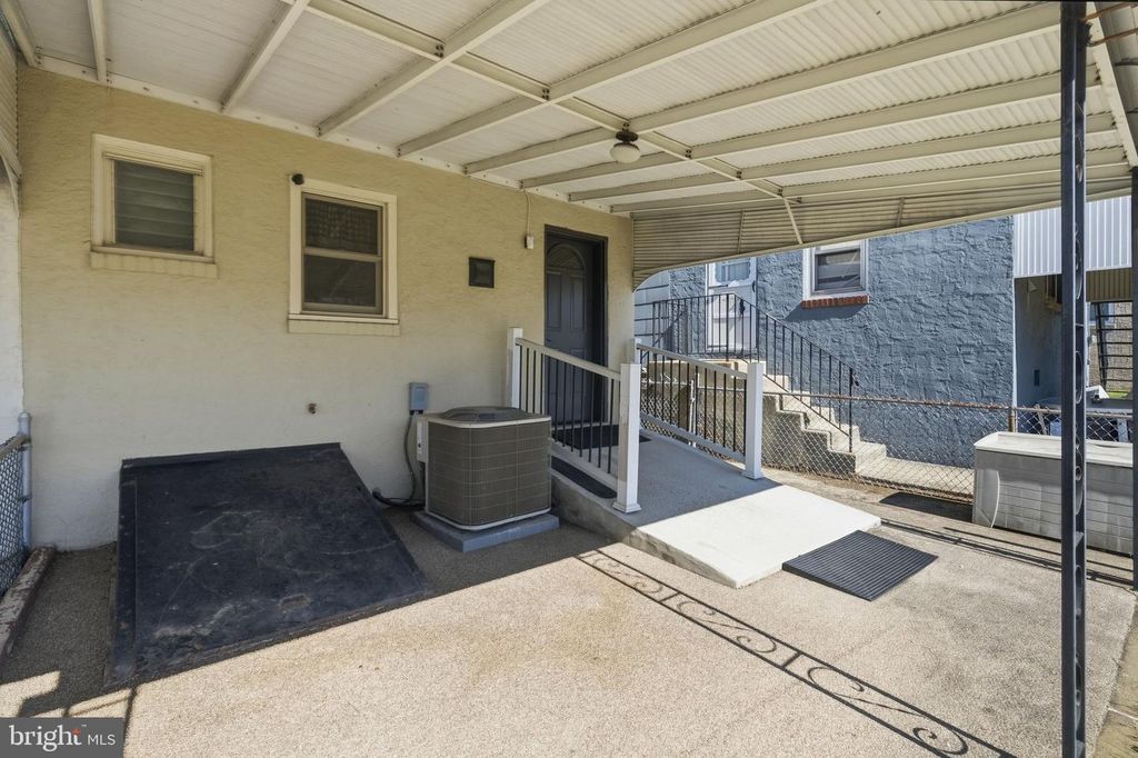 Image 28 of property listing at 117 W 11TH AVE, Conshohocken, PA 19428