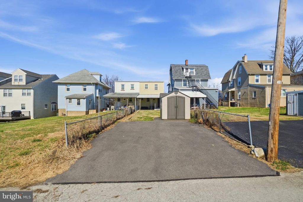 Image 34 of property listing at 117 W 11TH AVE, Conshohocken, PA 19428