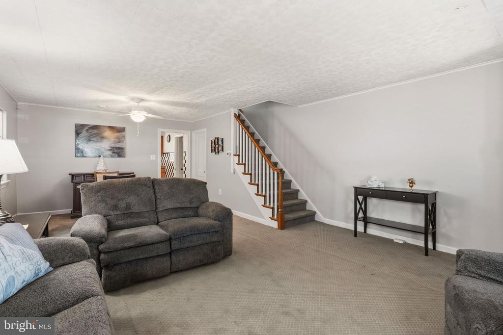 Image 8 of property listing at 117 W 11TH AVE, Conshohocken, PA 19428