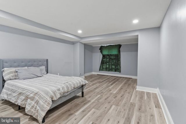 2609 E HOFFMAN ST, Baltimore, MD 21213