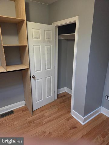 2609 E HOFFMAN ST, Baltimore, MD 21213
