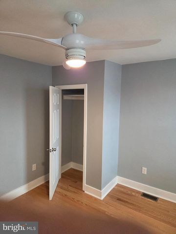 2609 E HOFFMAN ST, Baltimore, MD 21213