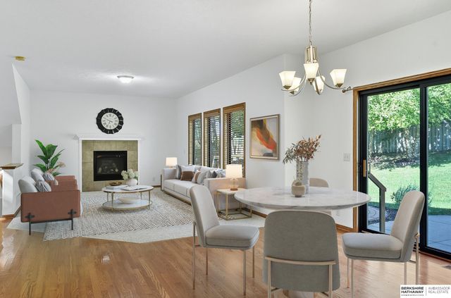 18424 Howard Street, Elkhorn, NE 68022