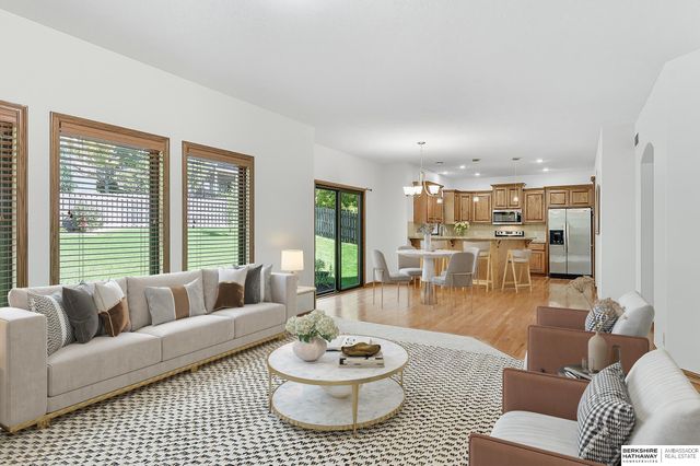 18424 Howard Street, Elkhorn, NE 68022