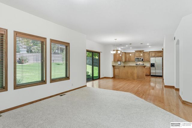 18424 Howard Street, Elkhorn, NE 68022