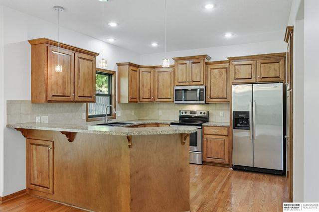 18424 Howard Street, Elkhorn, NE 68022