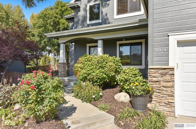 18424 Howard Street, Elkhorn, NE 68022