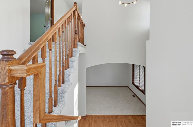 18424 Howard Street, Elkhorn, NE 68022