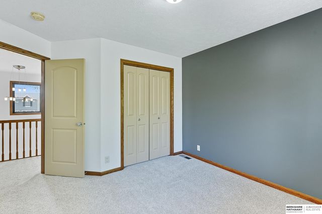 18424 Howard Street, Elkhorn, NE 68022