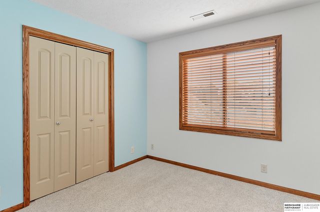 18424 Howard Street, Elkhorn, NE 68022