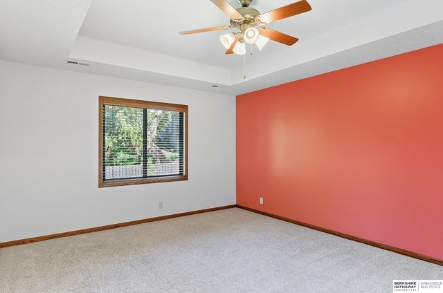 18424 Howard Street, Elkhorn, NE 68022