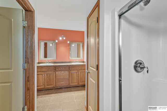 18424 Howard Street, Elkhorn, NE 68022