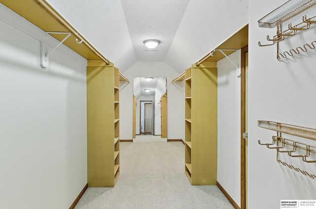 18424 Howard Street, Elkhorn, NE 68022