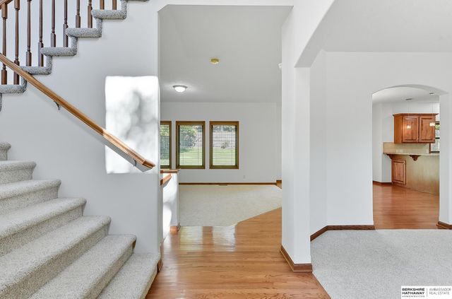 18424 Howard Street, Elkhorn, NE 68022