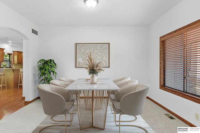 18424 Howard Street, Elkhorn, NE 68022