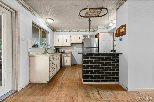 1965 Waybridge Lane, Fenton, MO 63026